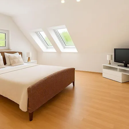 Wohnen Auf Dem Ponyhof *